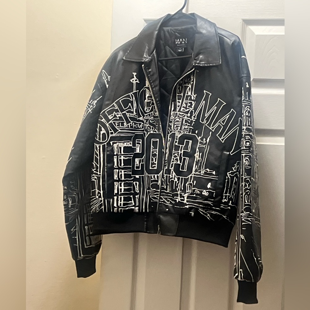 Men’s small faux leather coat!